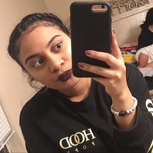 Meet your Posher, Batsiba